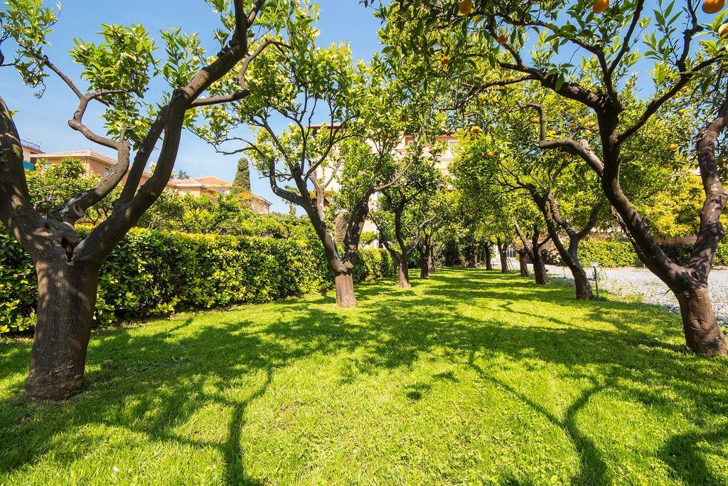 Hotel Villa San Giuseppe San Bartolomeo Al Mare Bagian luar foto