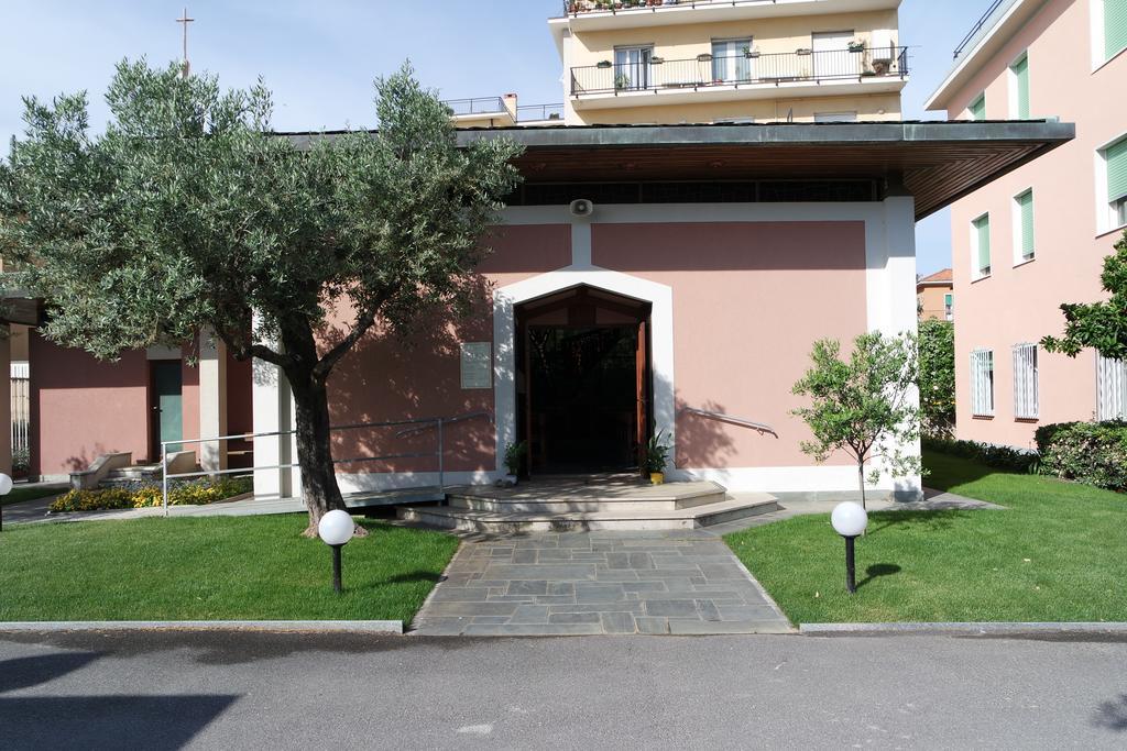 Hotel Villa San Giuseppe San Bartolomeo Al Mare Bagian luar foto