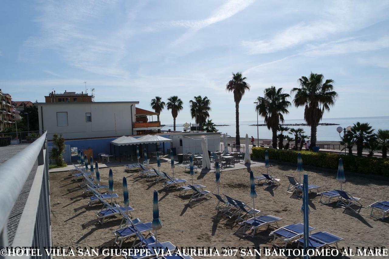 Hotel Villa San Giuseppe San Bartolomeo Al Mare Bagian luar foto